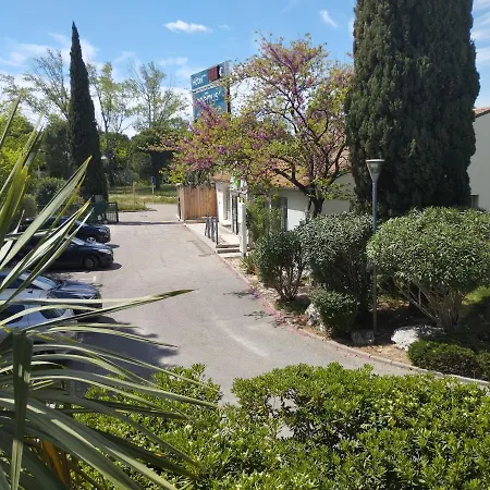 Hotel Noemys Arles